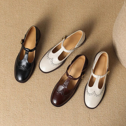 Suzy | Stylish Mary Janes