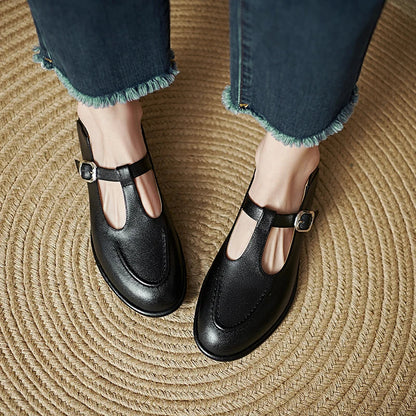 Selvana | Low Heeled Pumps